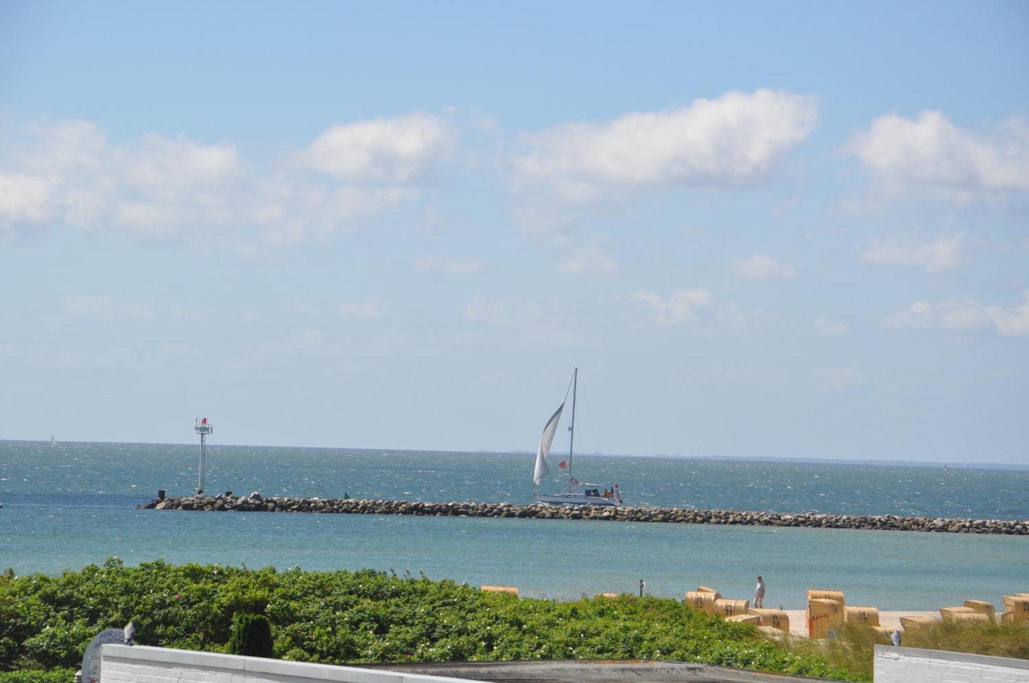 "Mit Ausblick"-Uneingeschraenkter Meerblick Burgtiefe auf Fehmarn 외부 사진